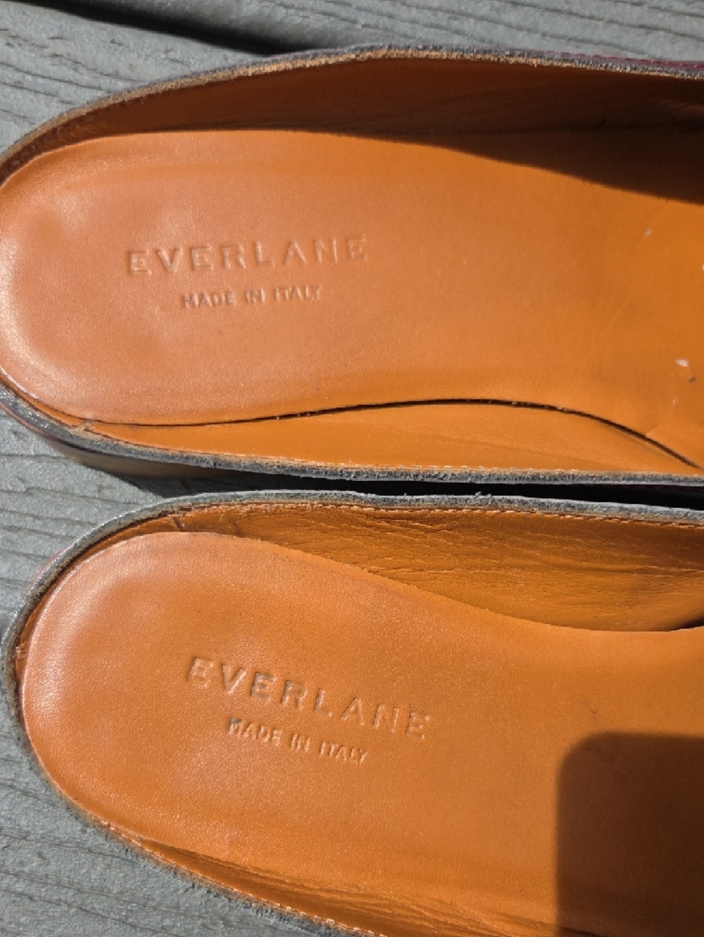 Everlane Women's Maroon Leather Slip-On Loafers - Picture 3 of 8